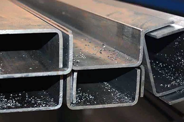 تفاوتهای اصلی ناودانی سنگین و سبک